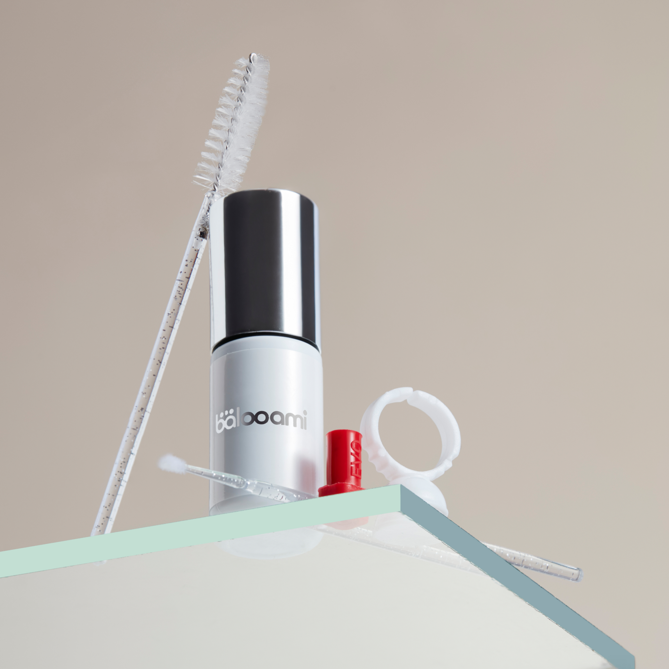 Lash Adhesive